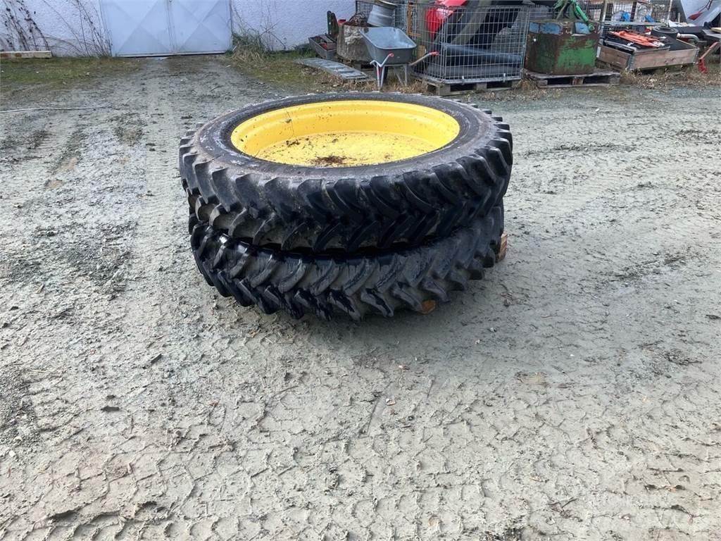  12.4 R 42 Další