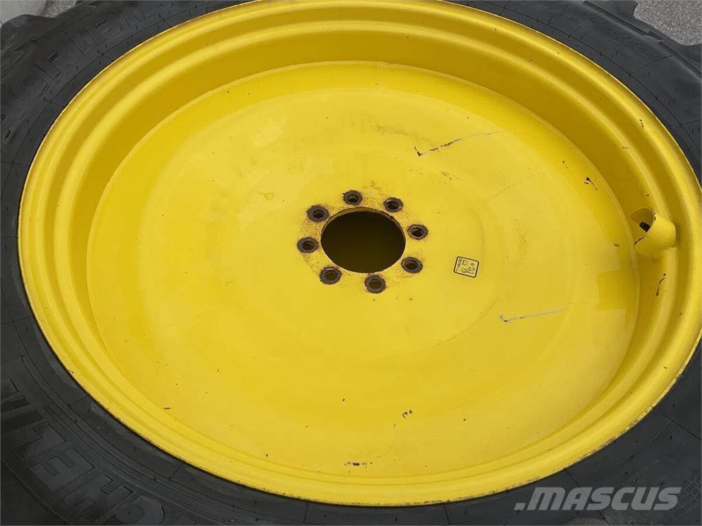  14.9R24 - 380/80R38 Pneumatiky, kola a ráfky