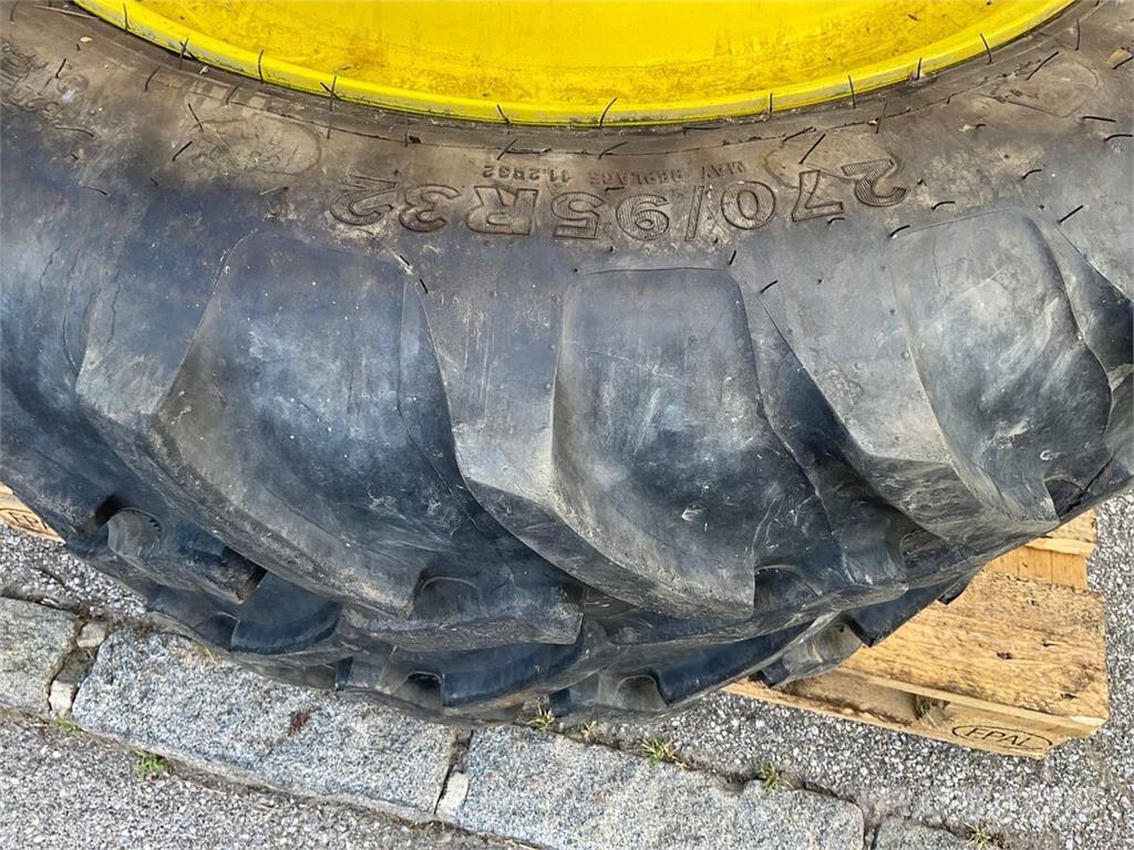  270/95R32 - 340/85R46 Pneumatiky, kola a ráfky