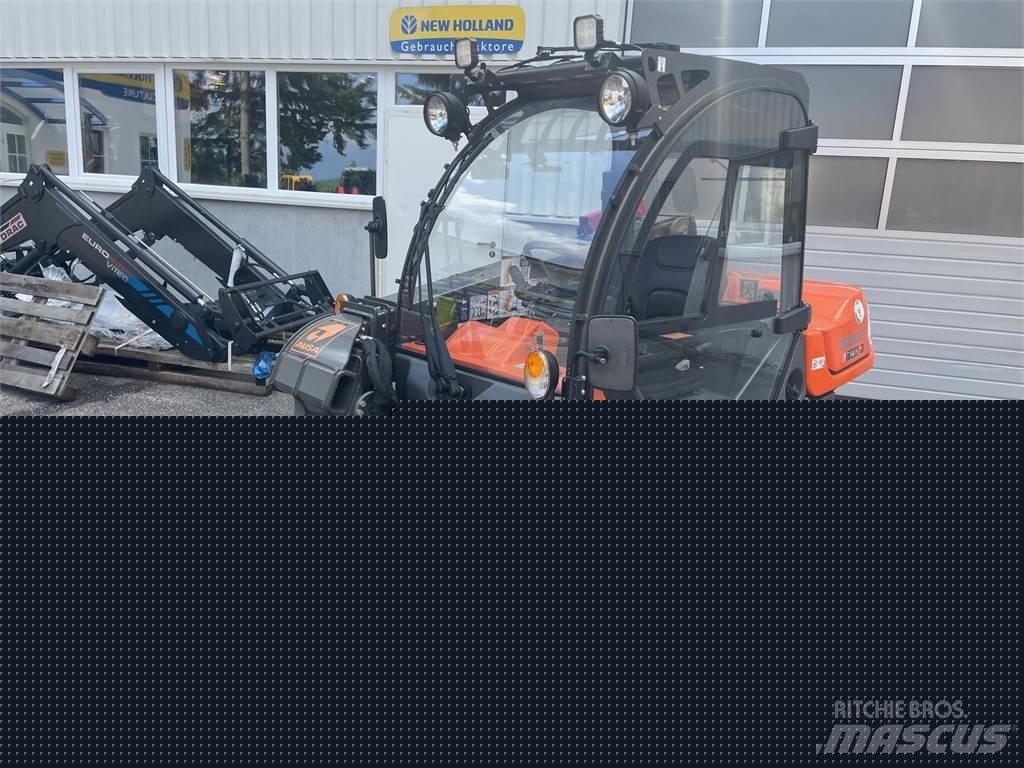 Ausa T144H Teleskopické manipulátory