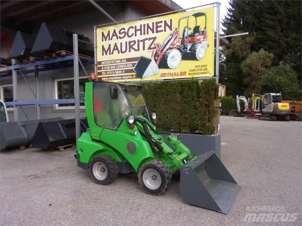 Avant 420 Čelní nakladače a rypadla