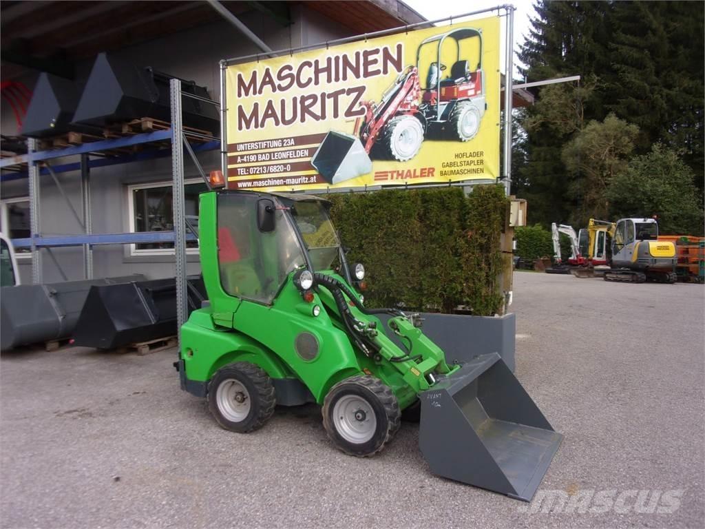 Avant 420 Čelní nakladače a rypadla