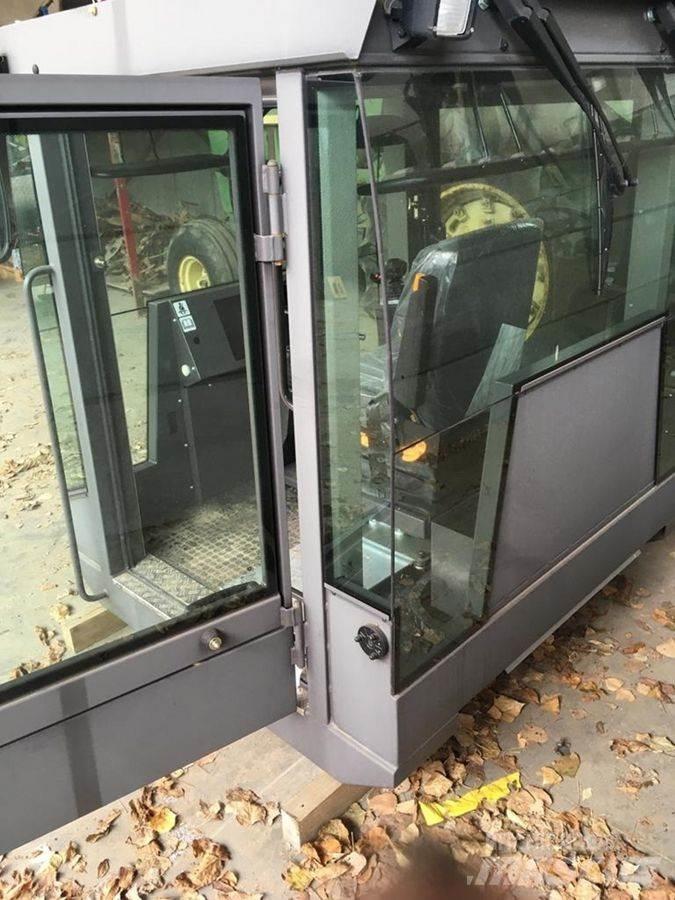  Baumaschinen Kabine Stavebnictví - ostatní