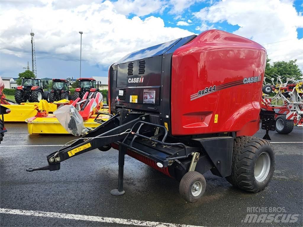 Case IH RB 344 Lis na válcové balíky
