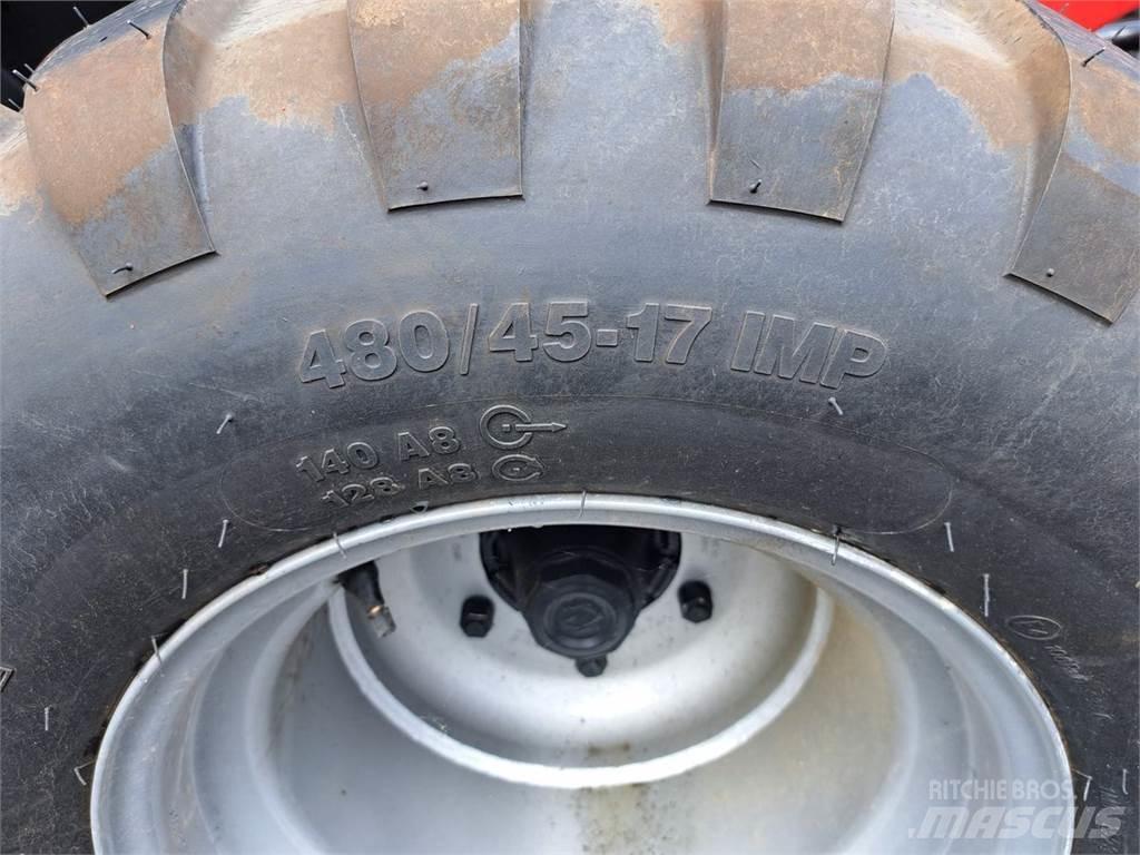 Case IH RB 344 Lis na válcové balíky