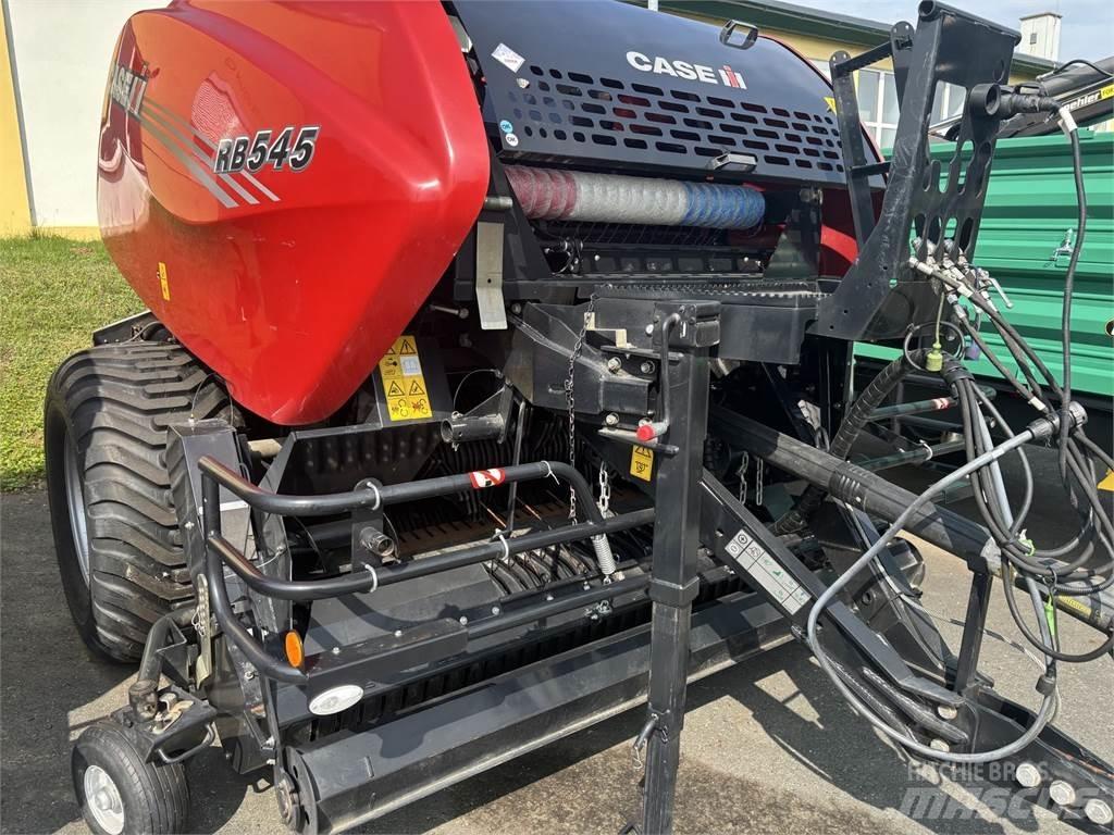 Case IH RB 545 Lis na válcové balíky