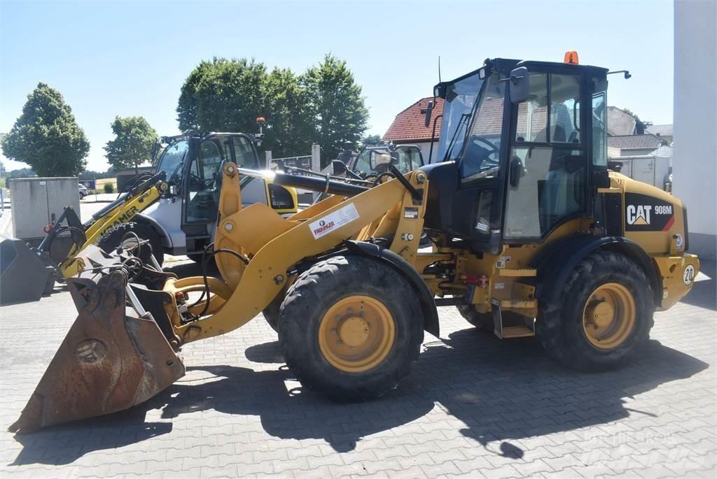 CAT 908M Kolové nakladače