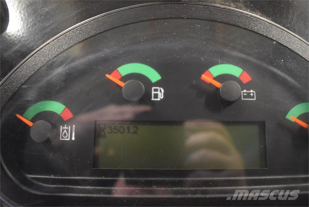 CAT 908M Kolové nakladače