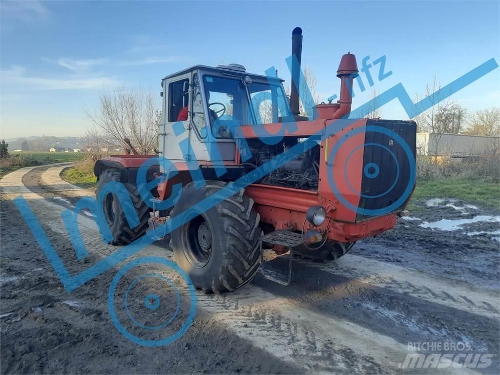 Charkow T 150 Traktory