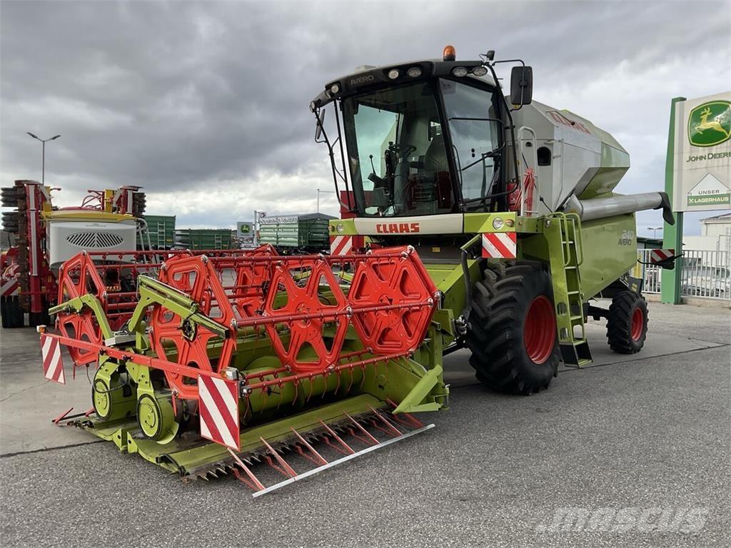 CLAAS AVERO 240 Sklízecí mlátičky