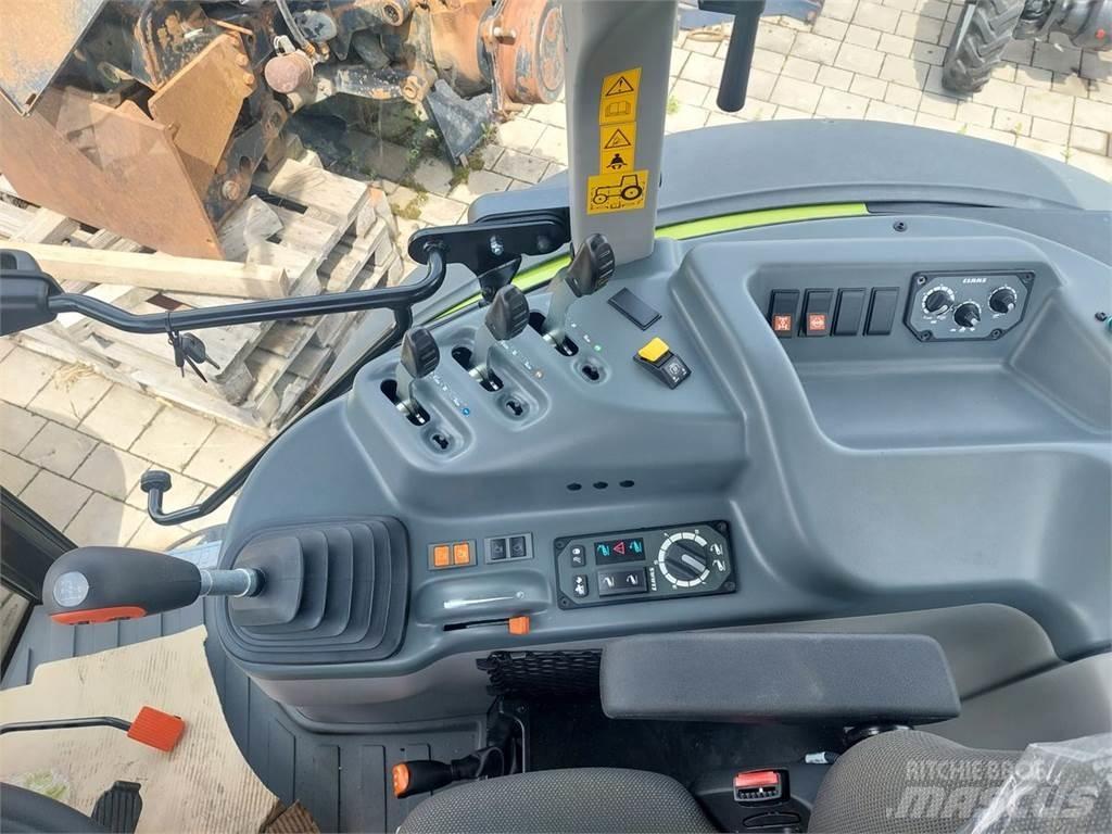 CLAAS Elios 330 Traktory