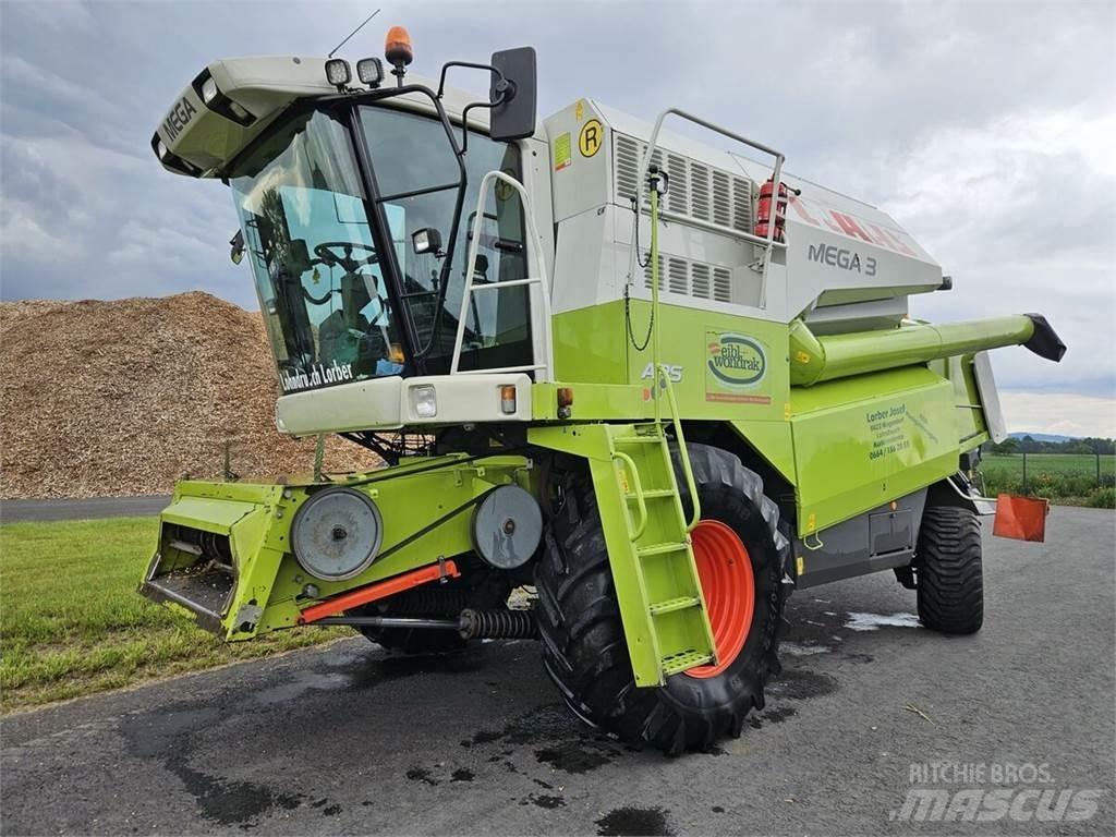 CLAAS Mega 370 Sklízecí mlátičky