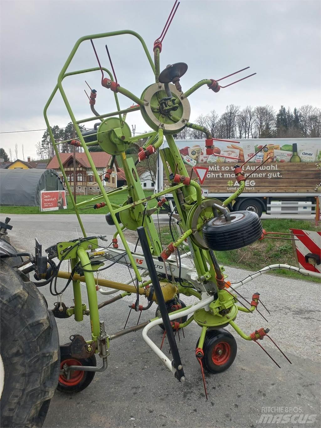 CLAAS Volto 600 Obraceče a shrabovače sena