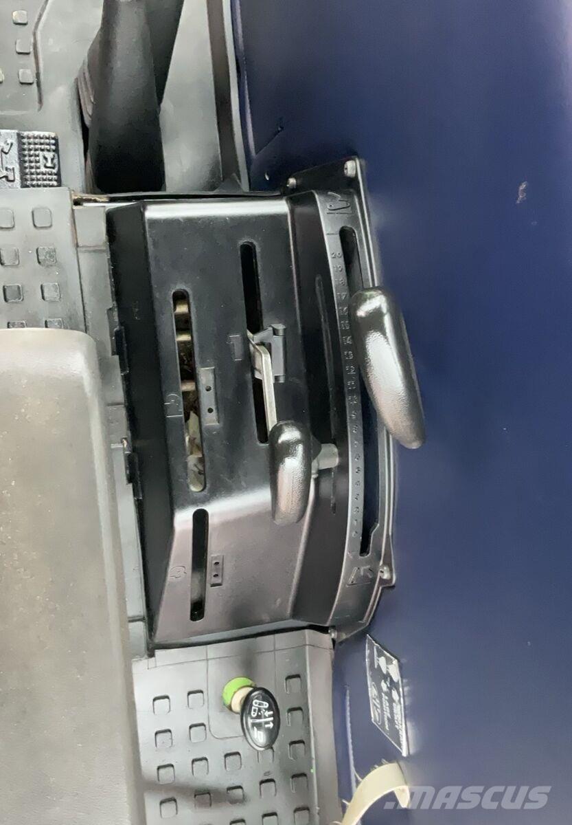 Deutz-Fahr DX 6.30 Traktory