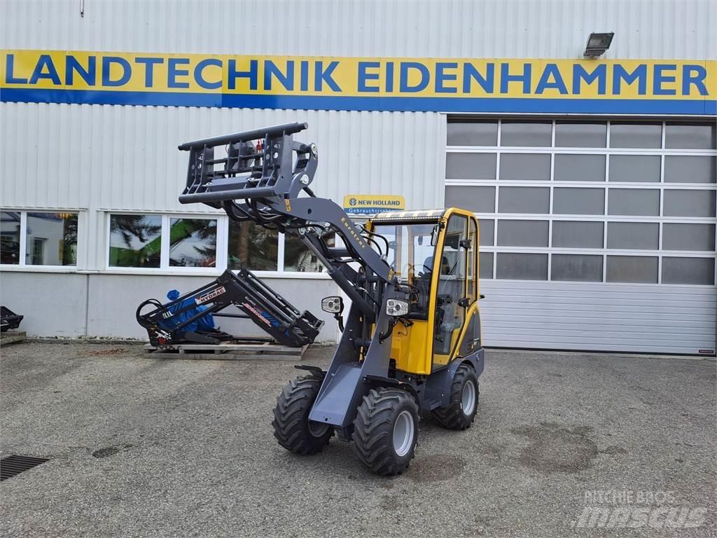 Eurotrac W 11 Čelní nakladače a rypadla