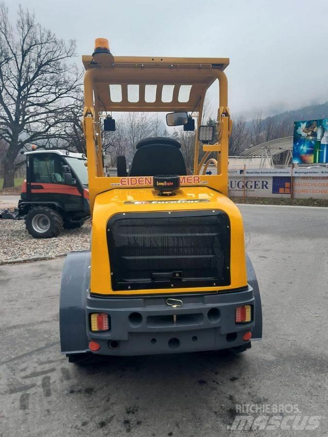 Eurotrac W12 F Čelní nakladače a rypadla