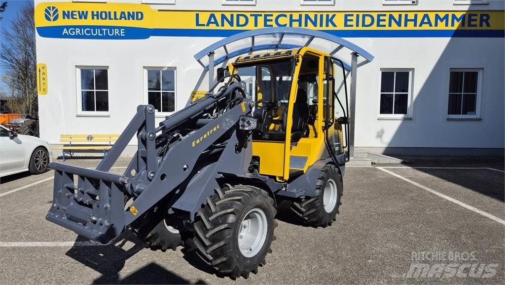 Eurotrac W12 s Čelní nakladače a rypadla