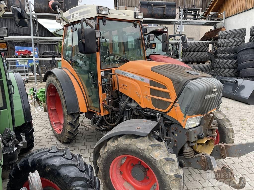 Fendt 209 Vario P Traktory