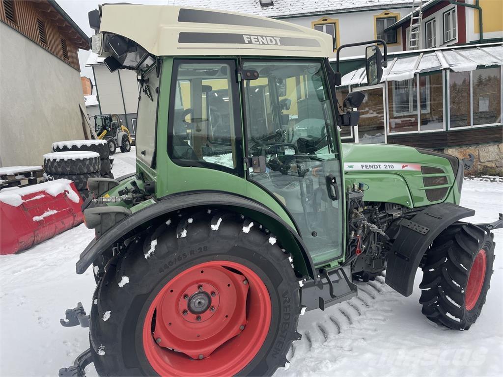 Fendt 210 Vario F Traktory