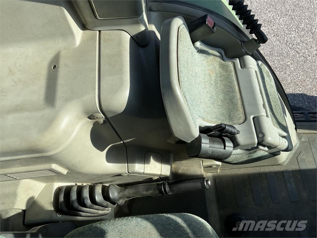 Fendt 412 Vario Traktory