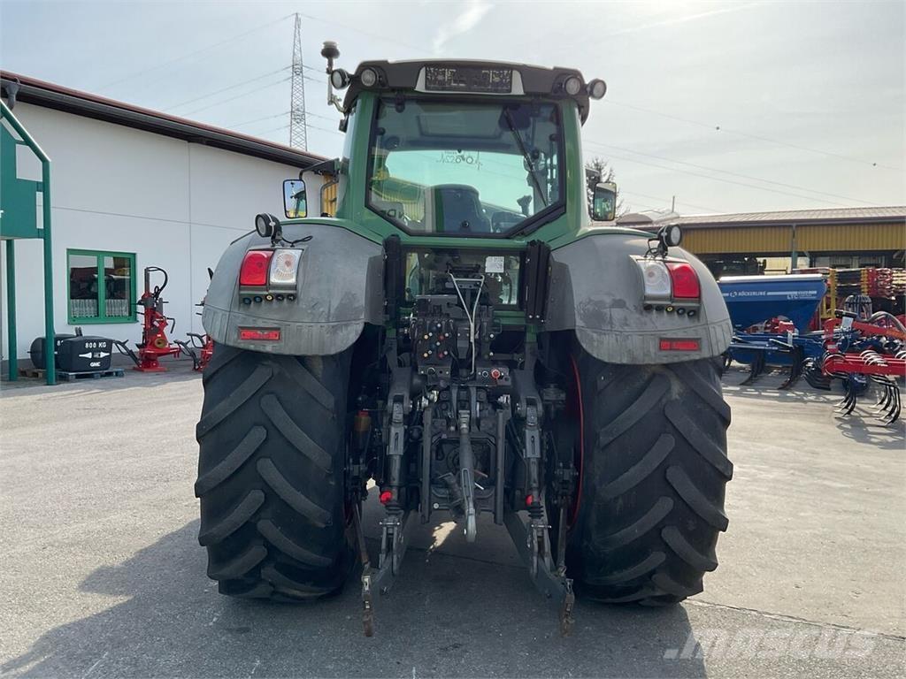 Fendt 822 Vario Traktory