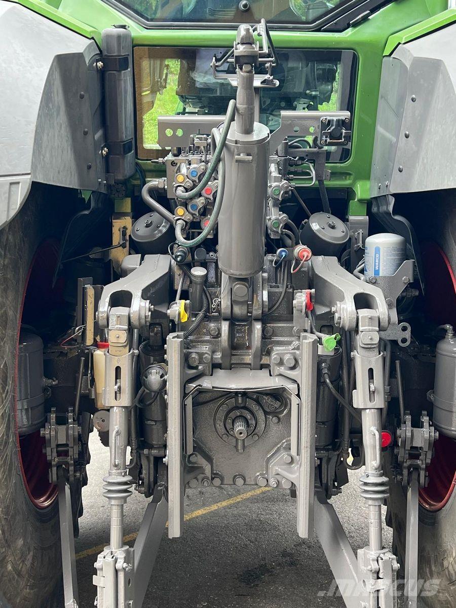 Fendt 930 Vario Traktory