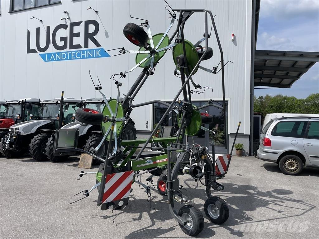 Fendt Lotus 770 Obraceče a shrabovače sena