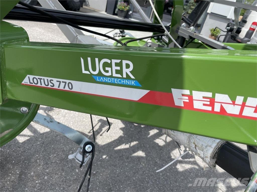 Fendt Lotus 770 Obraceče a shrabovače sena