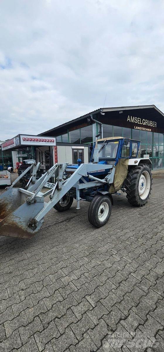 Ford 4000 Traktory