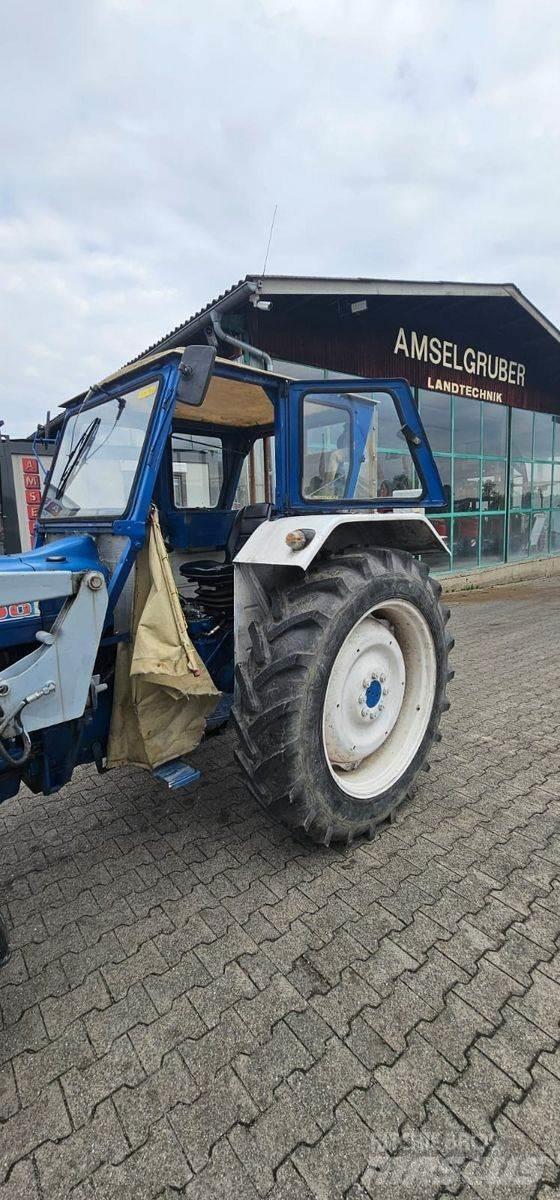 Ford 4000 Traktory