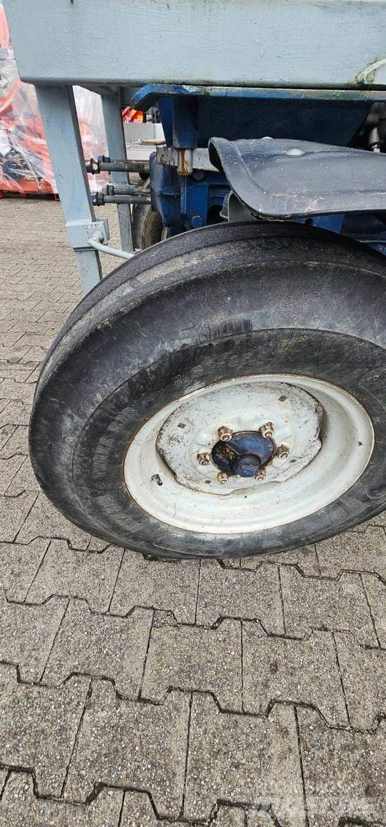 Ford 4000 Traktory