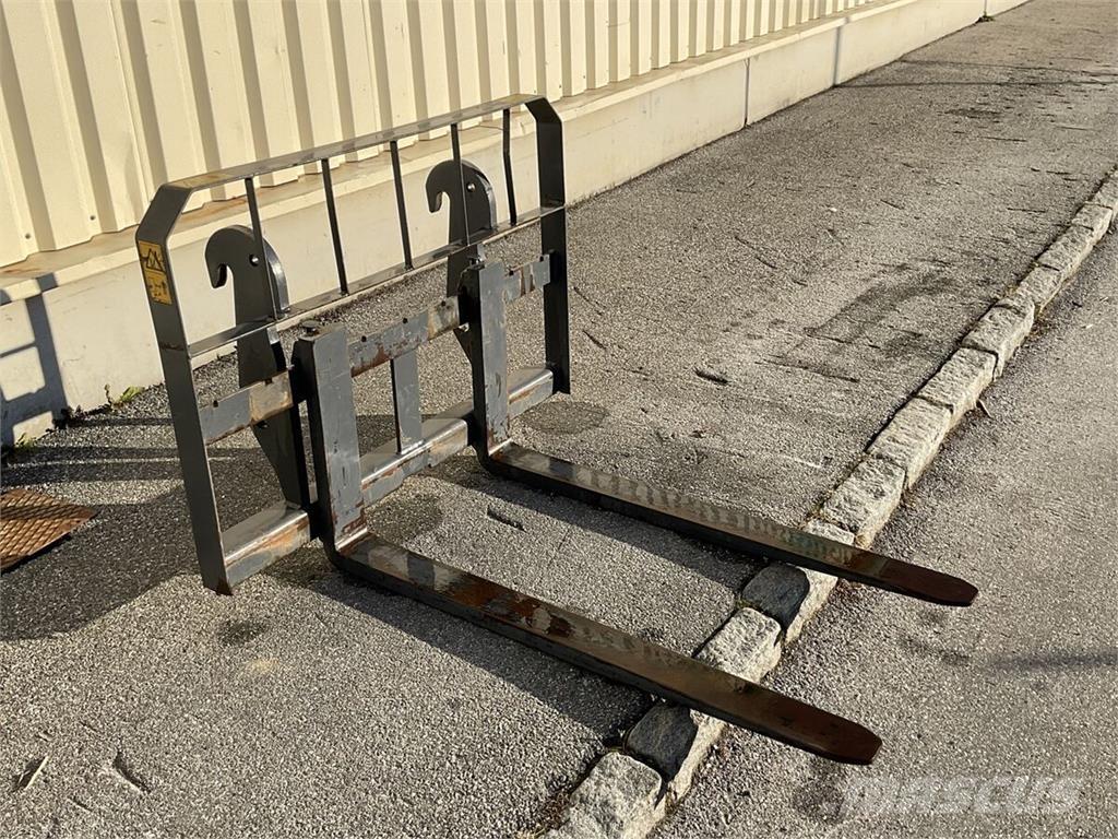 Gehl Palettengabel Teleskopické manipulátory