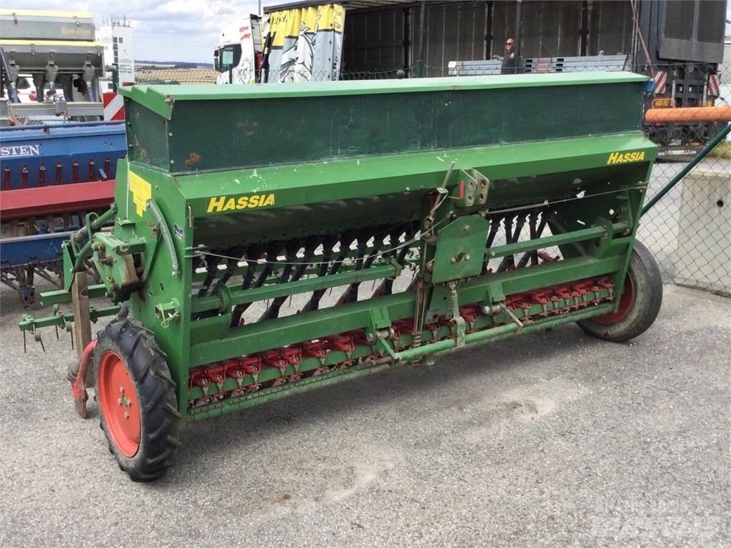 Hassia DKL 3.00/25 Mechanické secí stroje