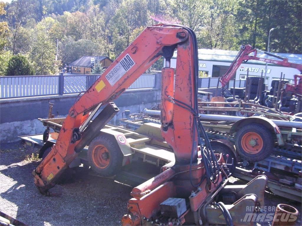 Hiab 765 Jeřáby a nakladače