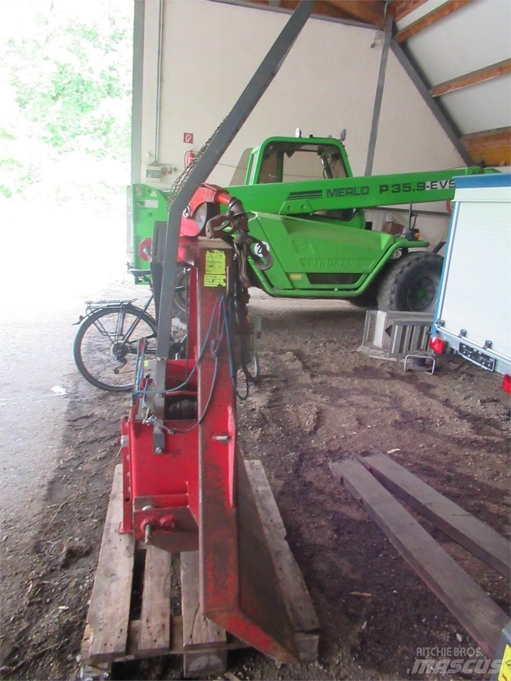  Holzknecht HS 205 B Navijáky