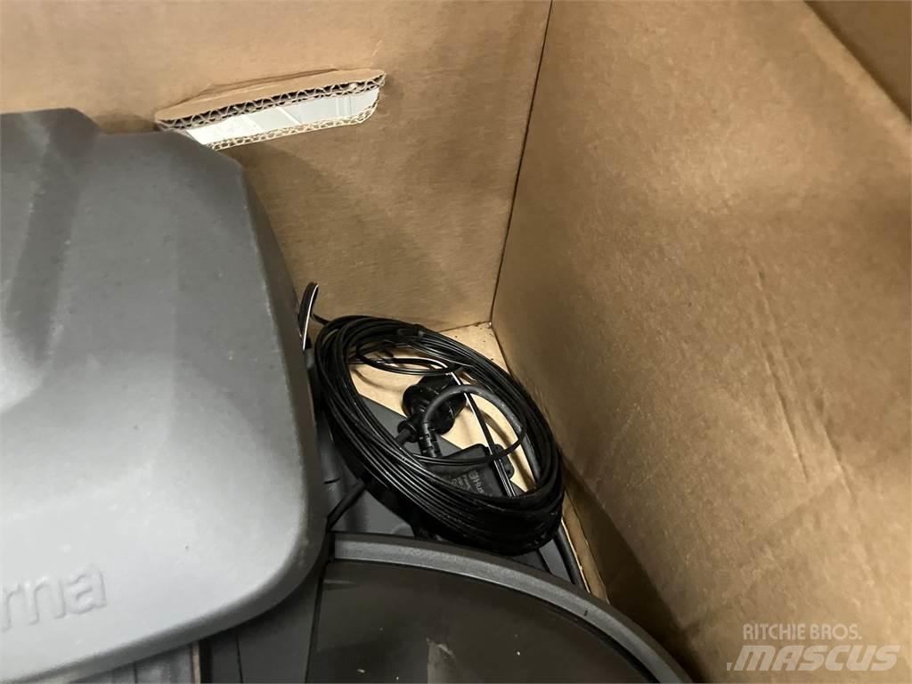 Husqvarna 430X NERA Samojízdné sekačky