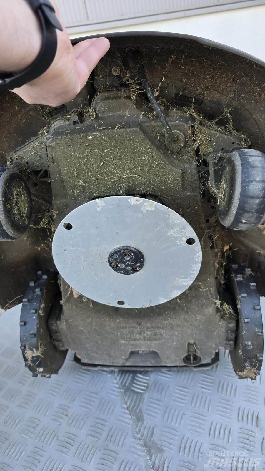 Husqvarna AM310 Komunální technika - ostatní