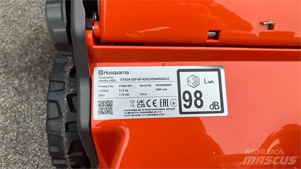 Husqvarna LC 253S Samojízdné sekačky