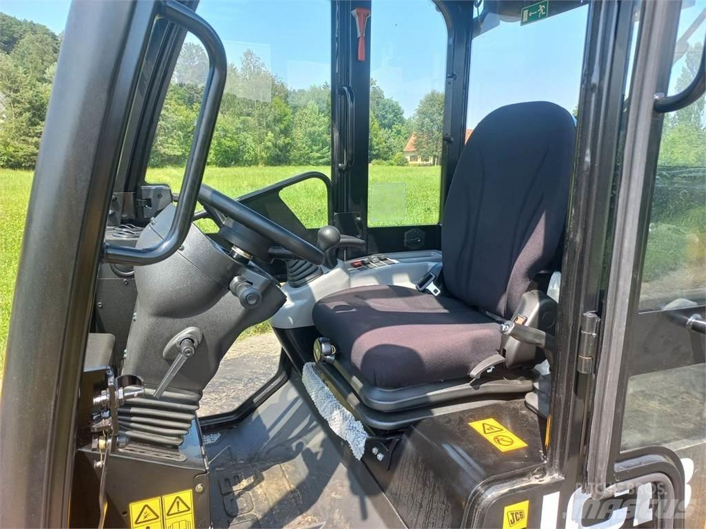 JCB 403 Agri Čelní nakladače a rypadla