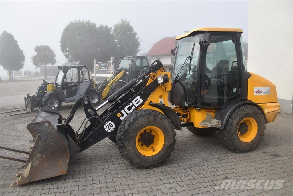 JCB 406 Kolové nakladače