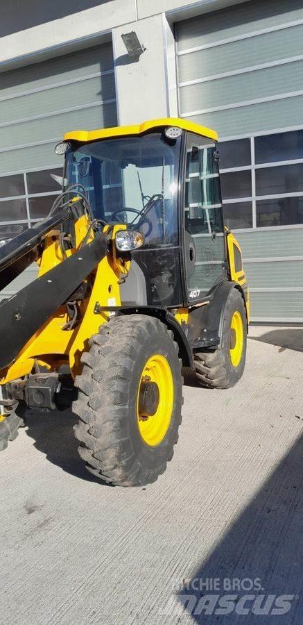 JCB 407 Kolové nakladače