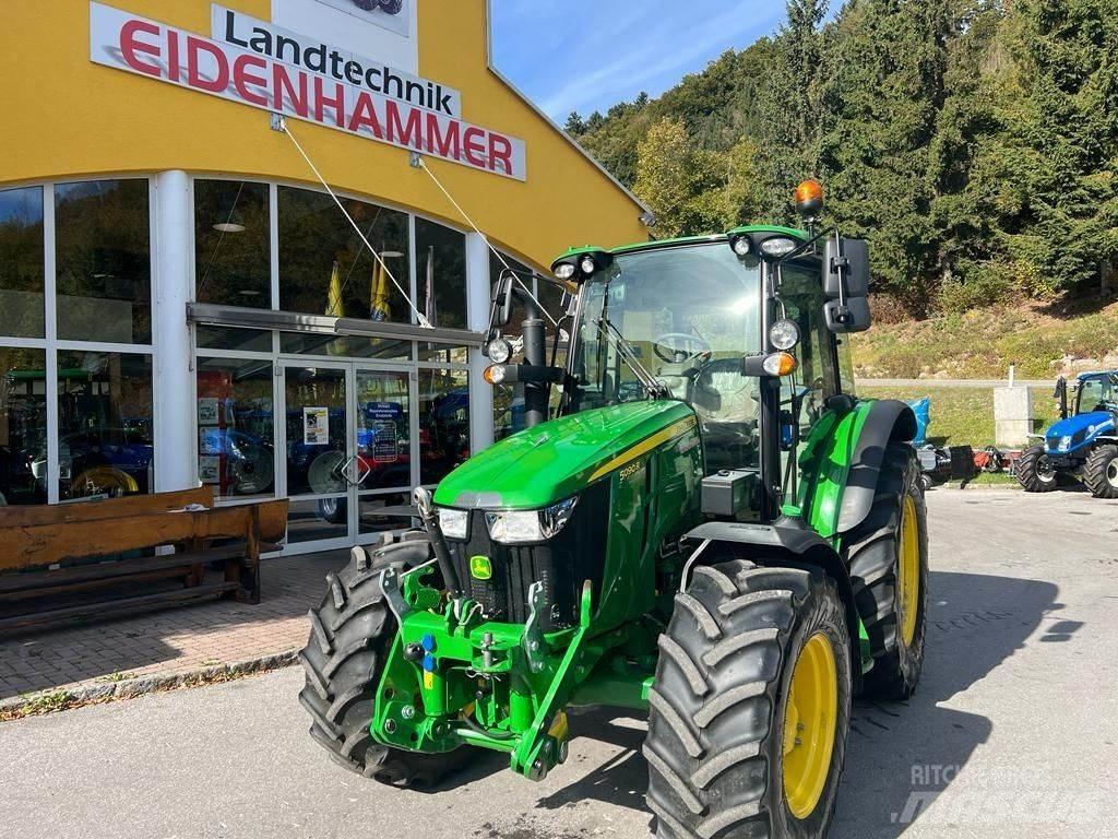 John Deere 5090 R Traktory