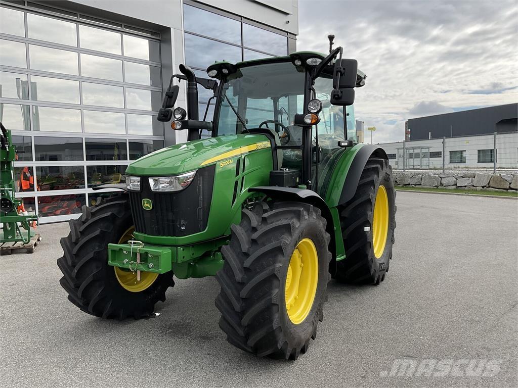 John Deere 5095M Traktory
