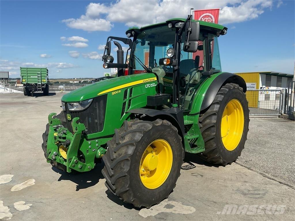 John Deere 5100R Traktory