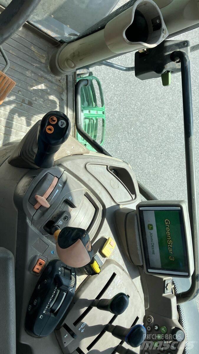 John Deere 6130R Traktory