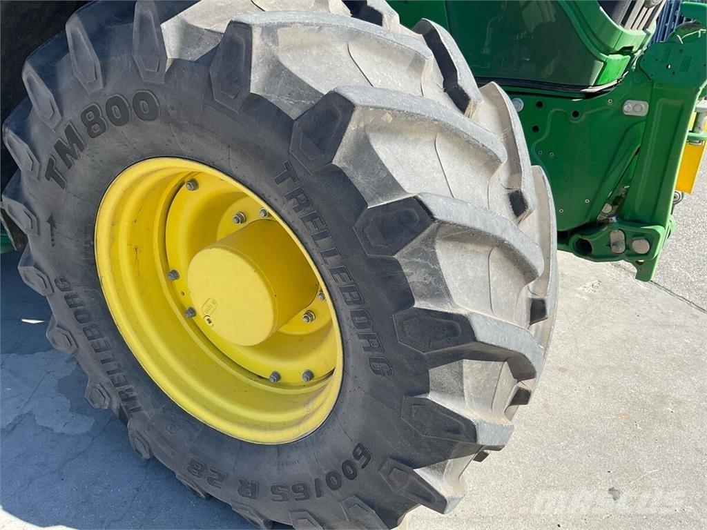 John Deere 6195R Traktory