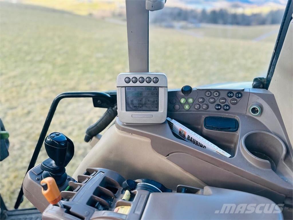 John Deere 6630 Traktory