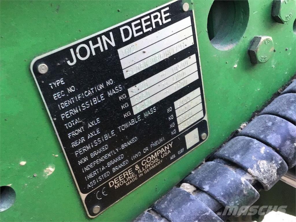 John Deere 6830 Traktory