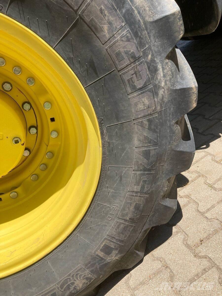 John Deere 7290R Traktory
