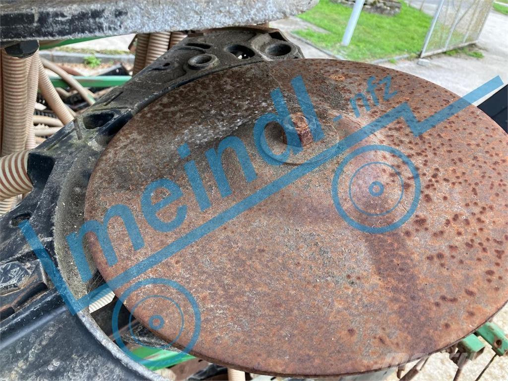 John Deere 740 A Další stroje na zpracování půdy a příslušenství